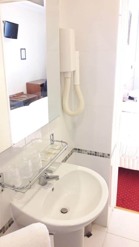 Hotel Margot Париж Екстериор снимка